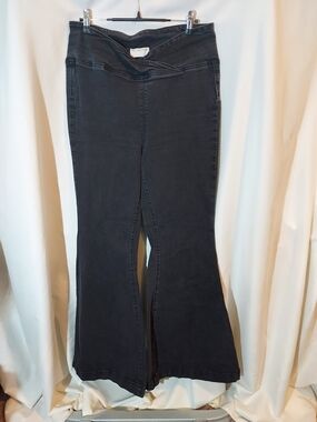 Free People We The Free Venice Beach Crossover Flare Jeans Washed Black Size 32